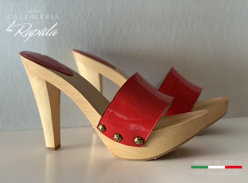 ► Zoccoli in legno tacco a spillo fascia rossa | LA RAPIDA