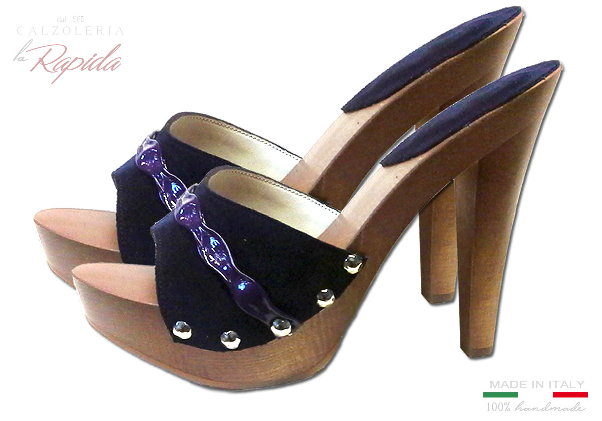 Zoccoli in legno tacco 12 fascia viola camoscio Estate 2024